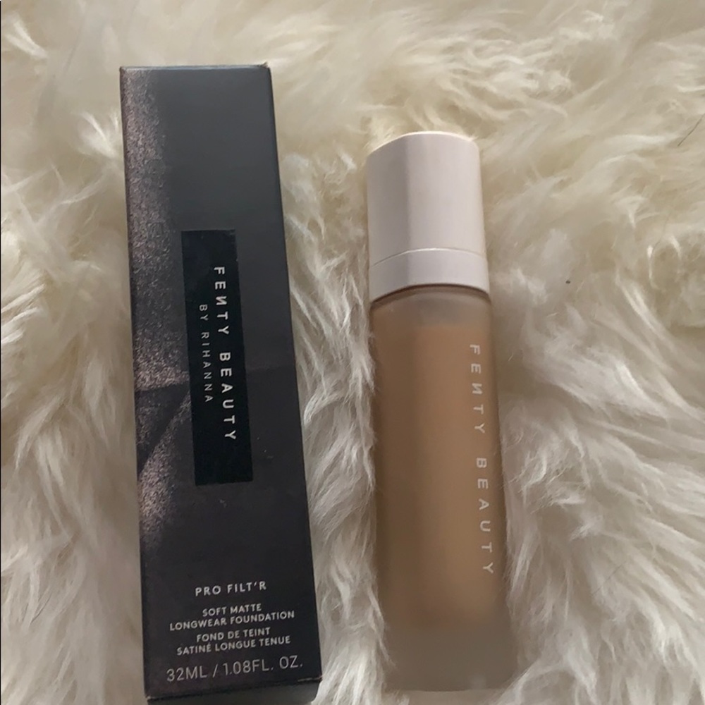 Fenty Beauty Pro Filt’r Soft Matte Foundation